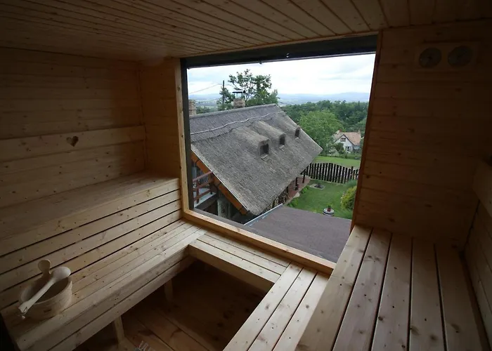 Nadas Vendeghaz Es Wellness - بيت ضيافة